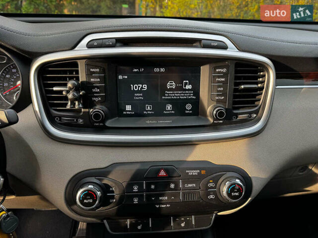 Черный Киа Соренто, объемом двигателя 2.4 л и пробегом 173 тыс. км за 16490 $, фото 16 на Automoto.ua