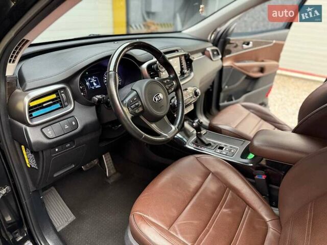Киа Соренто 2017 в Киеве на Automoto.ua Черный Киа Соренто, объемом двигателя 2.2 л и пробегом 146 тыс. км за 23999 $, фото 20 на Automoto.ua