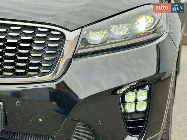Черный Киа Соренто, объемом двигателя 2.2 л и пробегом 165 тыс. км за 25700 $, фото 7 на Automoto.ua