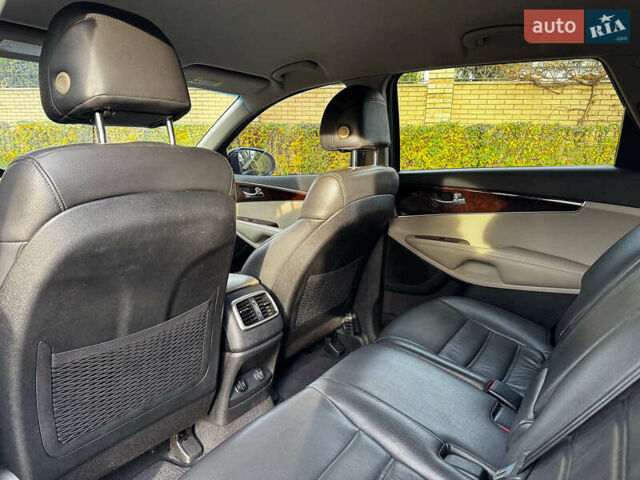 Черный Киа Соренто, объемом двигателя 2.4 л и пробегом 173 тыс. км за 16490 $, фото 27 на Automoto.ua