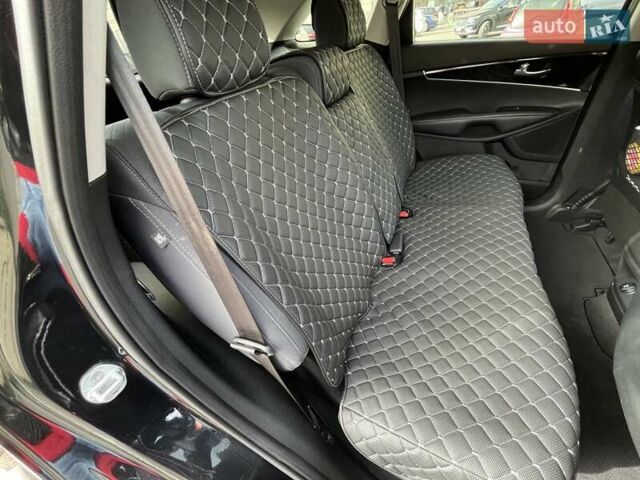 Черный Киа Соренто, объемом двигателя 2 л и пробегом 83 тыс. км за 17500 $, фото 1 на Automoto.ua
