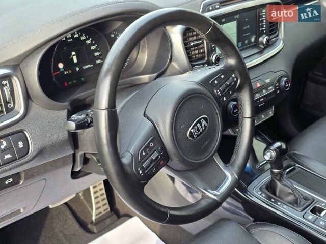 Чорний Кіа Соренто, об'ємом двигуна 2.2 л та пробігом 123 тис. км за 24950 $, фото 83 на Automoto.ua