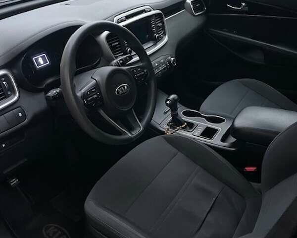 Черный Киа Соренто, объемом двигателя 2.36 л и пробегом 99 тыс. км за 16450 $, фото 3 на Automoto.ua