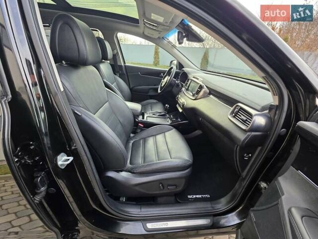Чорний Кіа Соренто, об'ємом двигуна 2.2 л та пробігом 123 тис. км за 24950 $, фото 46 на Automoto.ua