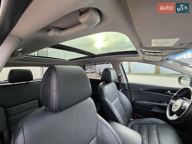 Чорний Кіа Соренто, об'ємом двигуна 2.2 л та пробігом 123 тис. км за 24950 $, фото 51 на Automoto.ua