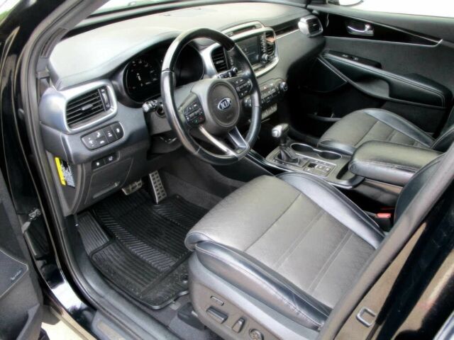 Чорний Кіа Соренто, об'ємом двигуна 3.3 л та пробігом 57 тис. км за 4000 $, фото 11 на Automoto.ua