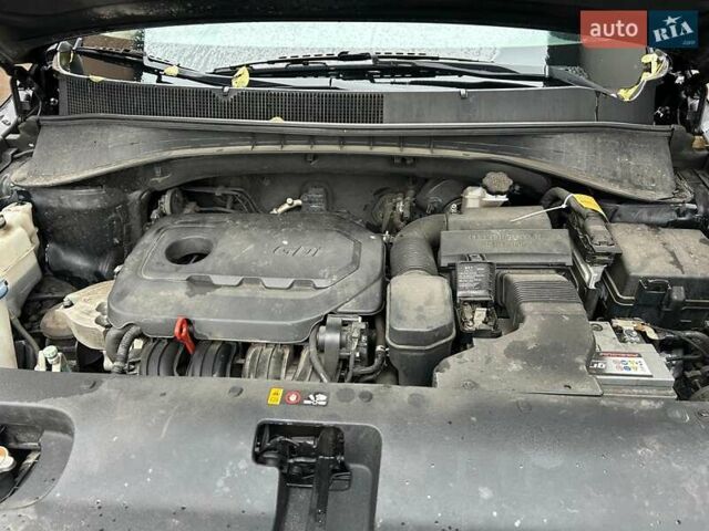 Черный Киа Соренто, объемом двигателя 2.36 л и пробегом 167 тыс. км за 14500 $, фото 6 на Automoto.ua