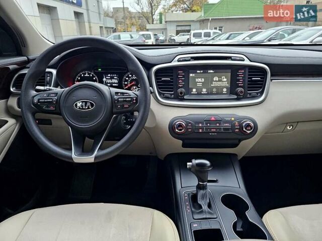 Черный Киа Соренто, объемом двигателя 0 л и пробегом 144 тыс. км за 16700 $, фото 16 на Automoto.ua
