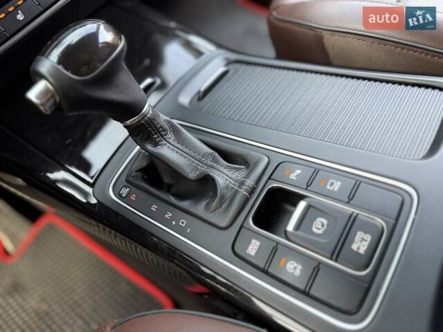 Чорний Кіа Соренто, об'ємом двигуна 2.2 л та пробігом 147 тис. км за 22700 $, фото 49 на Automoto.ua