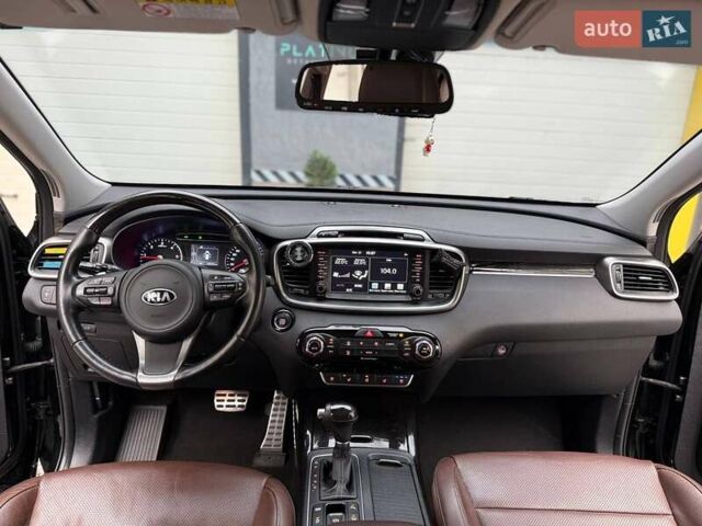 Киа Соренто 2017 в Киеве на Automoto.ua Черный Киа Соренто, объемом двигателя 2.2 л и пробегом 146 тыс. км за 23999 $, фото 17 на Automoto.ua