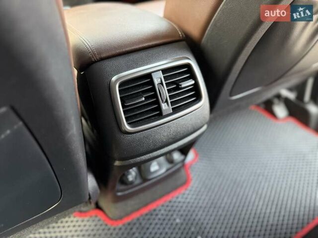 Чорний Кіа Соренто, об'ємом двигуна 2.2 л та пробігом 147 тис. км за 22700 $, фото 46 на Automoto.ua