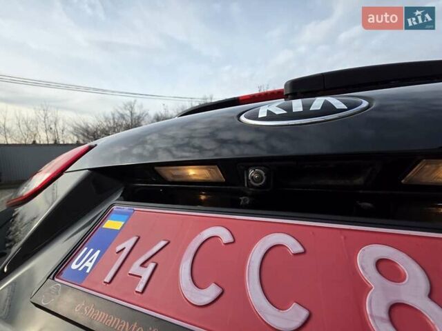 Чорний Кіа Соренто, об'ємом двигуна 2.2 л та пробігом 123 тис. км за 24950 $, фото 67 на Automoto.ua