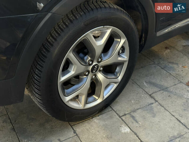 Черный Киа Соренто, объемом двигателя 2.2 л и пробегом 162 тыс. км за 24700 $, фото 9 на Automoto.ua