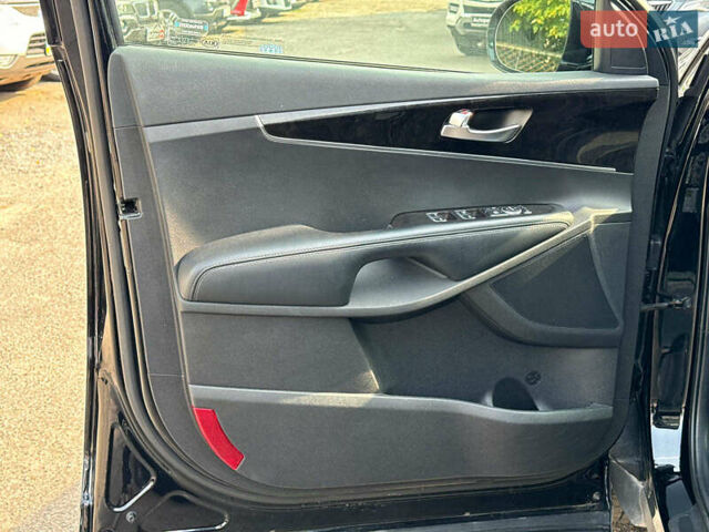 Черный Киа Соренто, объемом двигателя 2.4 л и пробегом 122 тыс. км за 20490 $, фото 14 на Automoto.ua