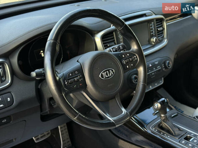 Черный Киа Соренто, объемом двигателя 2.2 л и пробегом 162 тыс. км за 24700 $, фото 16 на Automoto.ua