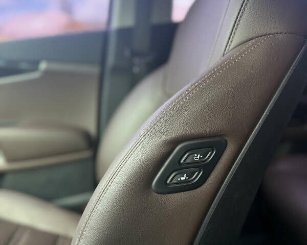 Чорний Кіа Соренто, об'ємом двигуна 2.2 л та пробігом 160 тис. км за 21599 $, фото 29 на Automoto.ua