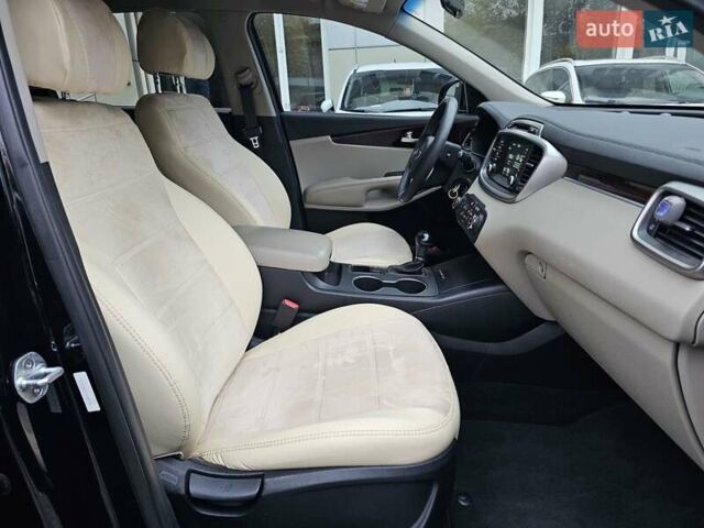 Черный Киа Соренто, объемом двигателя 0 л и пробегом 144 тыс. км за 16700 $, фото 11 на Automoto.ua