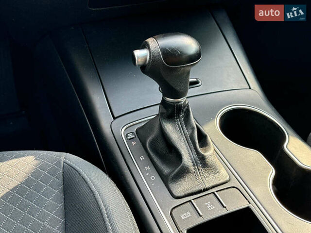 Черный Киа Соренто, объемом двигателя 2.4 л и пробегом 122 тыс. км за 20490 $, фото 29 на Automoto.ua