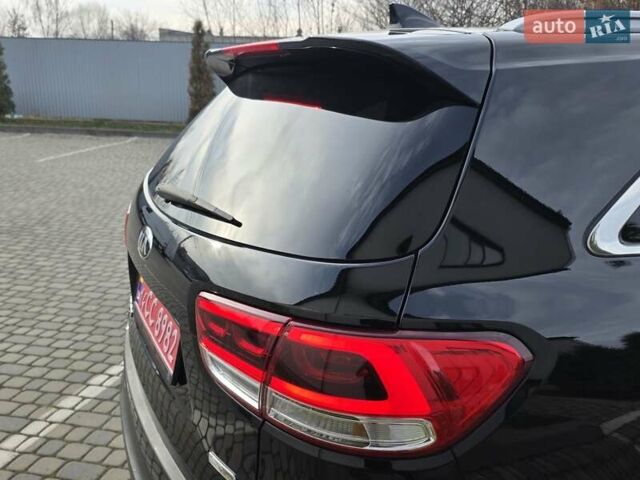 Чорний Кіа Соренто, об'ємом двигуна 2.2 л та пробігом 123 тис. км за 24950 $, фото 33 на Automoto.ua