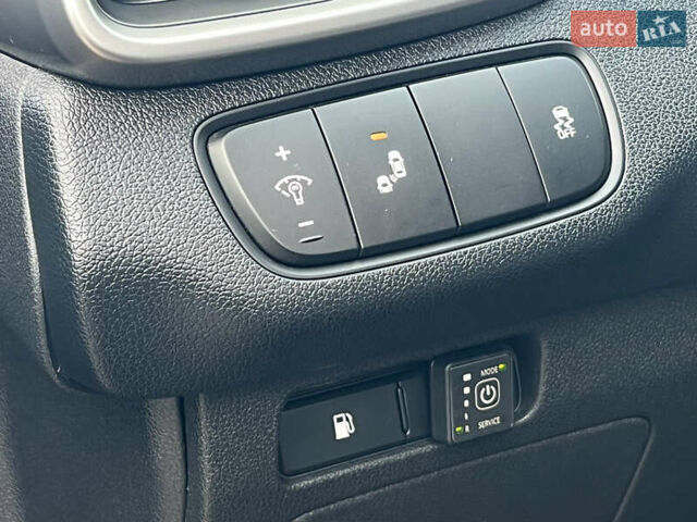 Черный Киа Соренто, объемом двигателя 2.36 л и пробегом 100 тыс. км за 16850 $, фото 35 на Automoto.ua