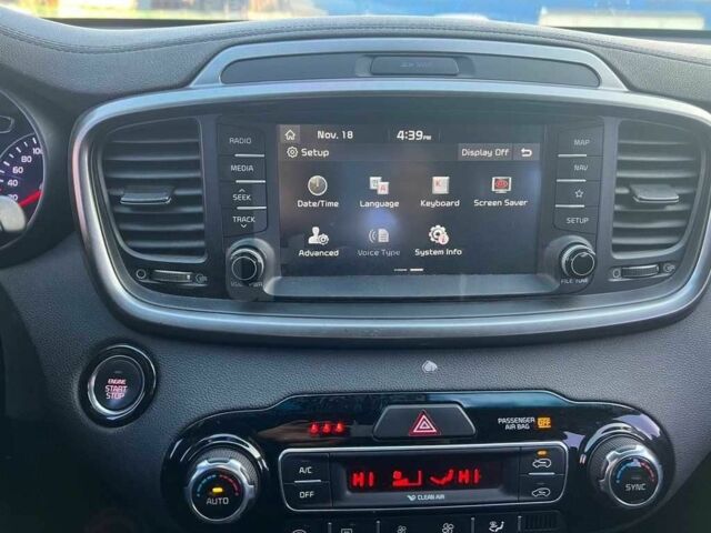 Черный Киа Соренто, объемом двигателя 2 л и пробегом 52 тыс. км за 18547 $, фото 16 на Automoto.ua