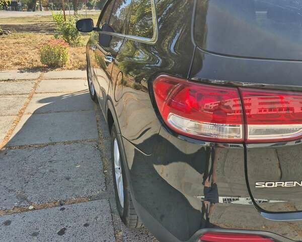 Чорний Кіа Соренто, об'ємом двигуна 2.4 л та пробігом 160 тис. км за 16100 $, фото 4 на Automoto.ua