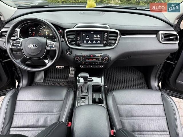 Черный Киа Соренто, объемом двигателя 2.2 л и пробегом 120 тыс. км за 23300 $, фото 26 на Automoto.ua