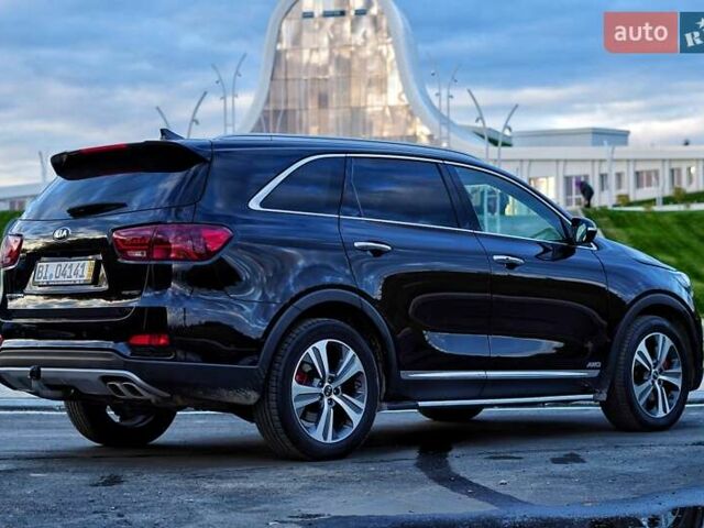 Черный Киа Соренто, объемом двигателя 2.2 л и пробегом 195 тыс. км за 27500 $, фото 12 на Automoto.ua