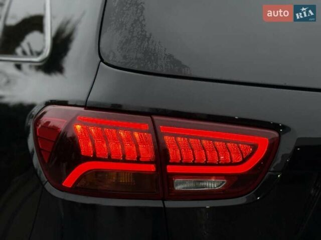 Черный Киа Соренто, объемом двигателя 2.2 л и пробегом 120 тыс. км за 23300 $, фото 10 на Automoto.ua