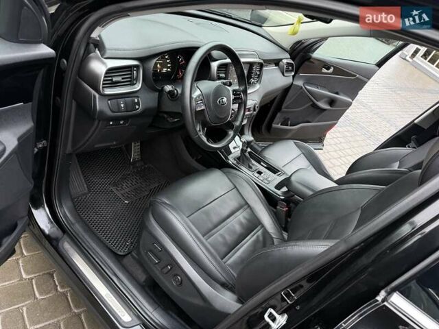 Черный Киа Соренто, объемом двигателя 2.2 л и пробегом 120 тыс. км за 23300 $, фото 14 на Automoto.ua