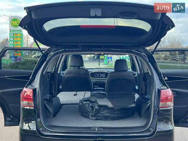 Черный Киа Соренто, объемом двигателя 2.36 л и пробегом 100 тыс. км за 16850 $, фото 60 на Automoto.ua