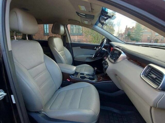 Черный Киа Соренто, объемом двигателя 2.4 л и пробегом 110 тыс. км за 12000 $, фото 11 на Automoto.ua