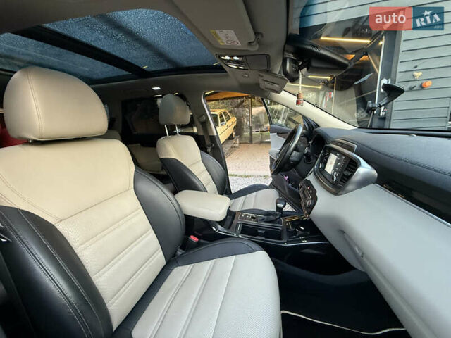 Черный Киа Соренто, объемом двигателя 2.2 л и пробегом 48 тыс. км за 32500 $, фото 18 на Automoto.ua