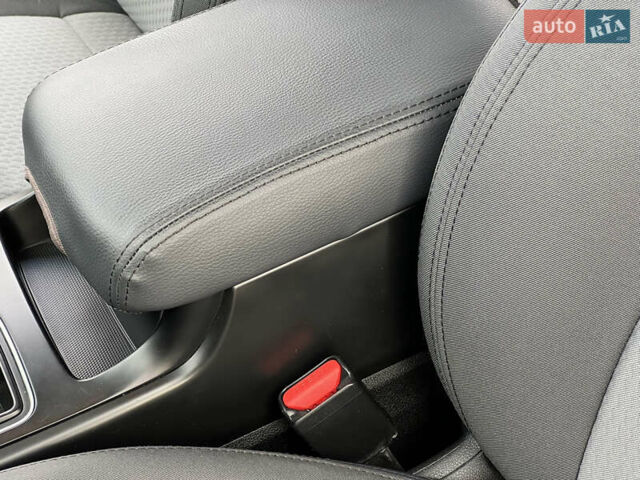 Черный Киа Соренто, объемом двигателя 2.36 л и пробегом 100 тыс. км за 16850 $, фото 36 на Automoto.ua