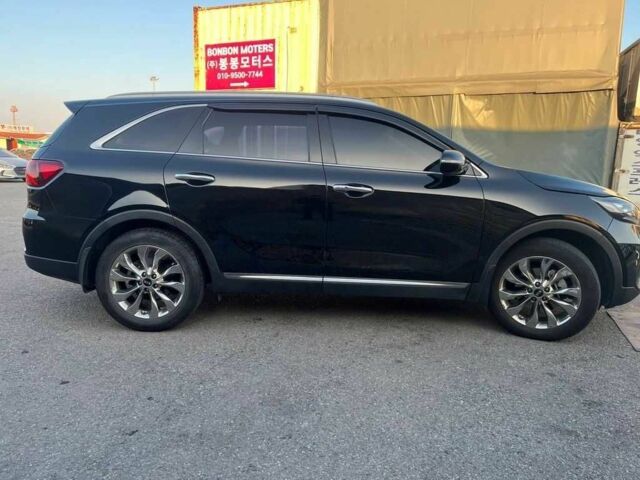 Черный Киа Соренто, объемом двигателя 2 л и пробегом 52 тыс. км за 18547 $, фото 5 на Automoto.ua