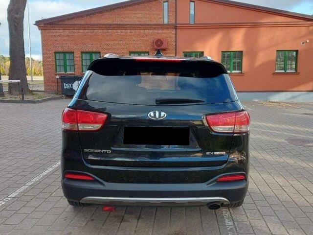 Черный Киа Соренто, объемом двигателя 2.4 л и пробегом 110 тыс. км за 12000 $, фото 7 на Automoto.ua