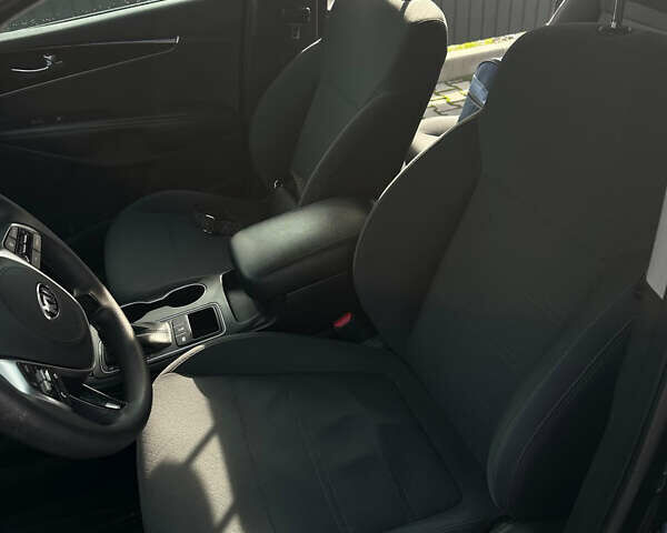 Черный Киа Соренто, объемом двигателя 3.34 л и пробегом 110 тыс. км за 19999 $, фото 26 на Automoto.ua