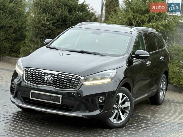 Черный Киа Соренто, объемом двигателя 2.2 л и пробегом 120 тыс. км за 23300 $, фото 2 на Automoto.ua
