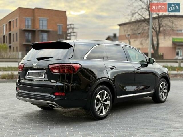 Кіа Соренто 2018 у Вінниці на Automoto.ua Чорний Кіа Соренто, об'ємом двигуна 2.2 л та пробігом 117 тис. км за 24800 $, фото 12 на Automoto.ua