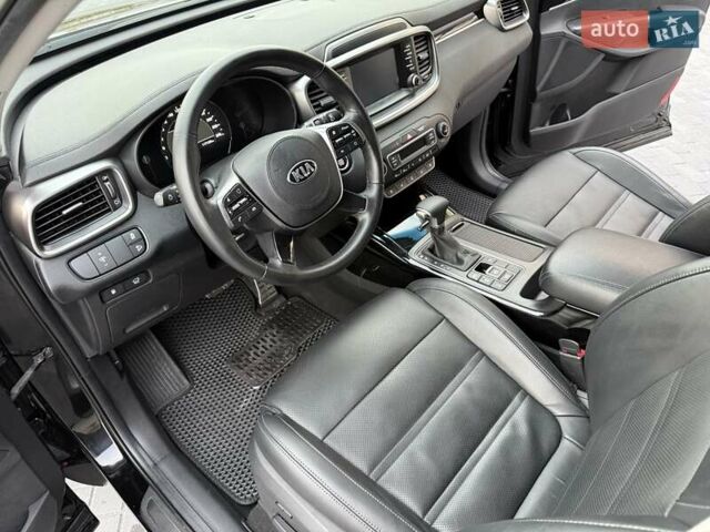 Кіа Соренто 2018 у Вінниці на Automoto.ua Чорний Кіа Соренто, об'ємом двигуна 2.2 л та пробігом 117 тис. км за 24800 $, фото 43 на Automoto.ua