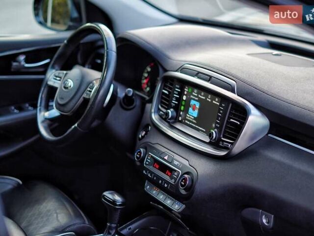 Черный Киа Соренто, объемом двигателя 2.2 л и пробегом 195 тыс. км за 27500 $, фото 18 на Automoto.ua