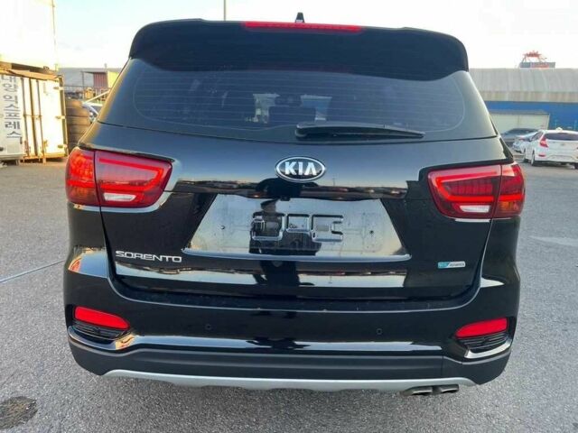 Черный Киа Соренто, объемом двигателя 2 л и пробегом 52 тыс. км за 18547 $, фото 8 на Automoto.ua