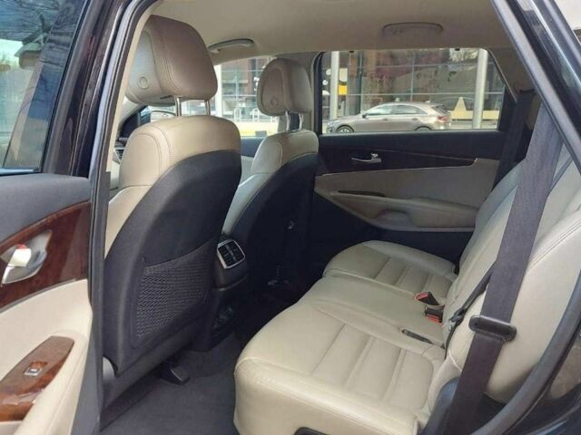 Черный Киа Соренто, объемом двигателя 2.4 л и пробегом 110 тыс. км за 12000 $, фото 13 на Automoto.ua