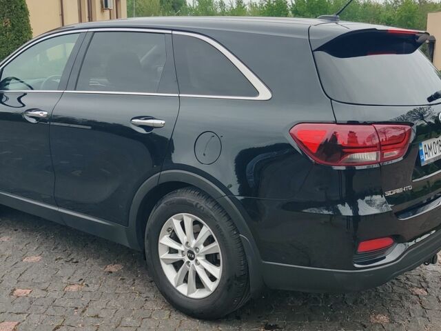Чорний Кіа Соренто, об'ємом двигуна 2.4 л та пробігом 160 тис. км за 16900 $, фото 2 на Automoto.ua