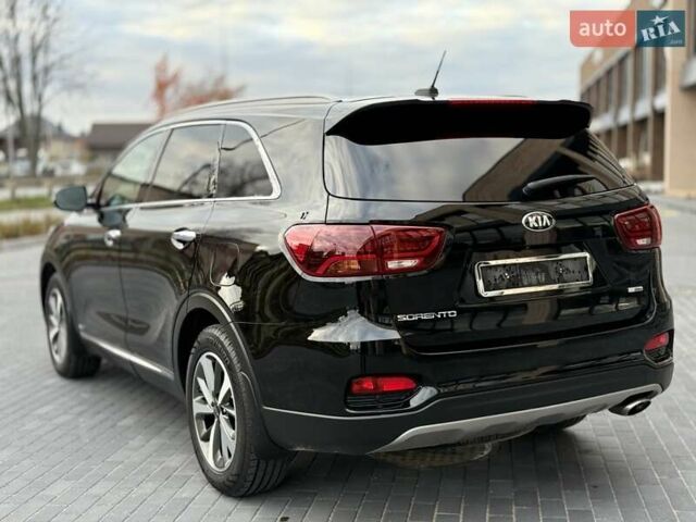 Кіа Соренто 2018 у Вінниці на Automoto.ua Чорний Кіа Соренто, об'ємом двигуна 2.2 л та пробігом 117 тис. км за 24800 $, фото 9 на Automoto.ua