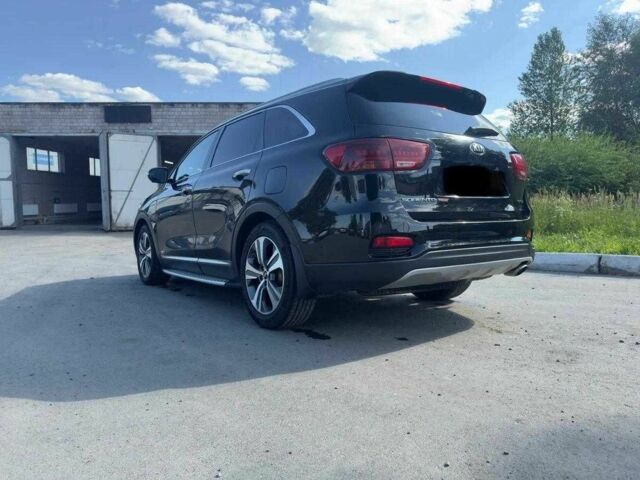 Черный Киа Соренто, объемом двигателя 3.5 л и пробегом 145 тыс. км за 15500 $, фото 2 на Automoto.ua