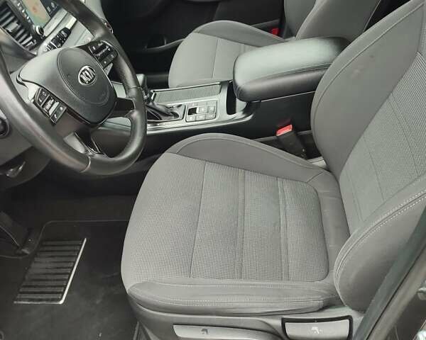 Черный Киа Соренто, объемом двигателя 2.2 л и пробегом 226 тыс. км за 21500 $, фото 2 на Automoto.ua