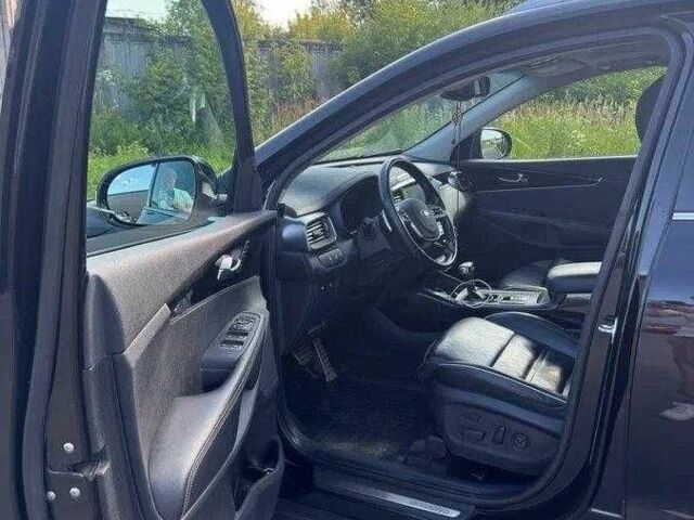 Черный Киа Соренто, объемом двигателя 3.5 л и пробегом 145 тыс. км за 15500 $, фото 5 на Automoto.ua