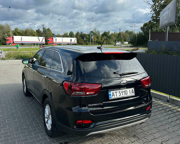 Черный Киа Соренто, объемом двигателя 3.34 л и пробегом 110 тыс. км за 19999 $, фото 7 на Automoto.ua