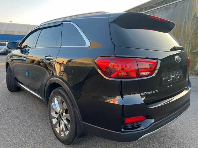 Черный Киа Соренто, объемом двигателя 2 л и пробегом 52 тыс. км за 18547 $, фото 6 на Automoto.ua